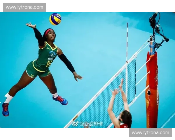 绿茵场上的冰与火之歌：墨西哥VS喀麦隆，谁能主宰这场进击的巅峰对决？