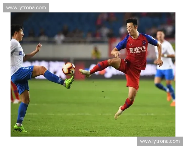 火锅与蓝血的巅峰较量：当重庆斯威遇上上海绿地申花，不仅是足球，更是城市的灵魂碰撞